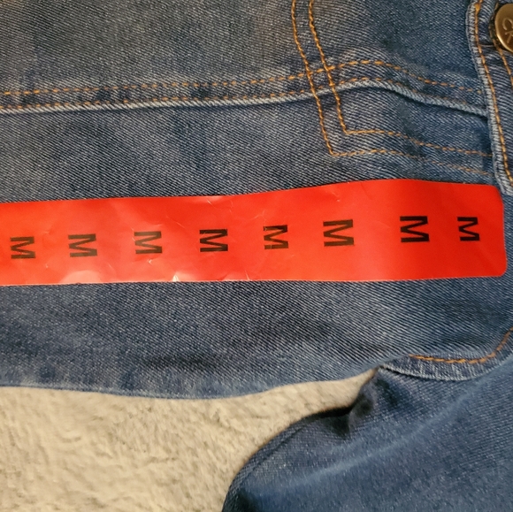 *sold* Calvin klein Denim Jacket size Medium - Picture 4 of 5